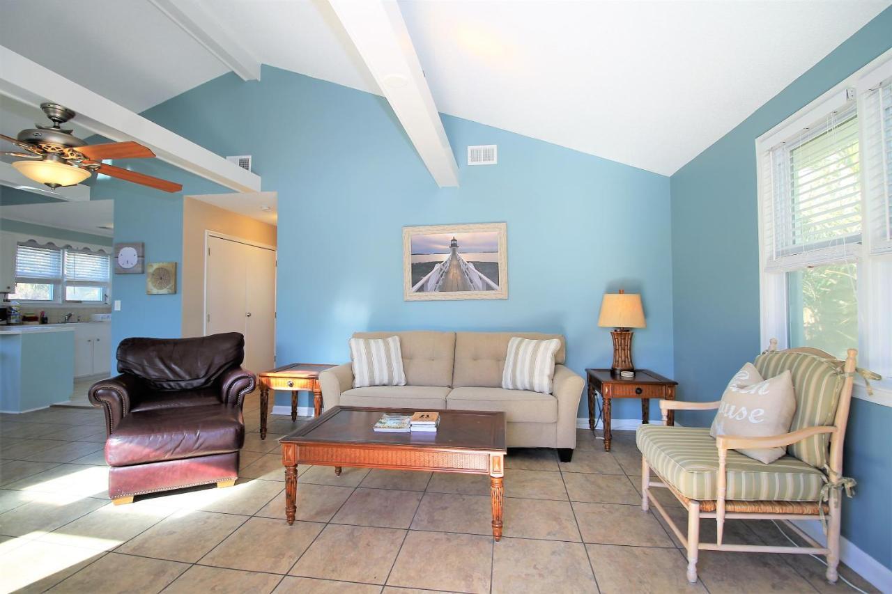 Salty Shack Unit C - Salty Shack - Dog Friendly Home - Across From The Beach - Central Location! Folly Beach Exterior foto